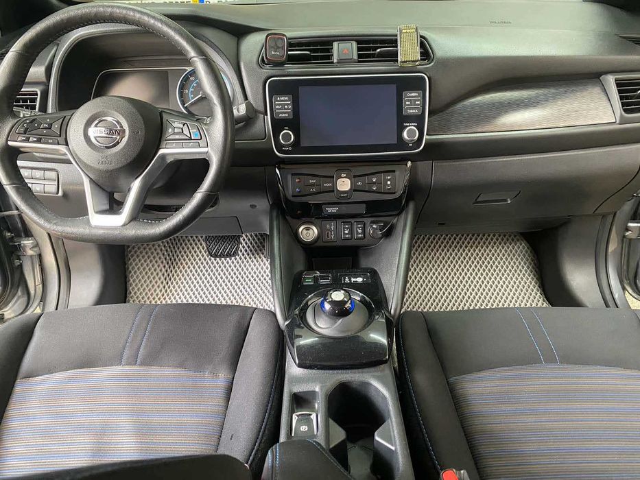 Nissan Leaf 2020 + альтернативне джерело живлення для дому