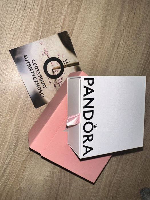 Bransoletka srebrna Pandora z Charmsami