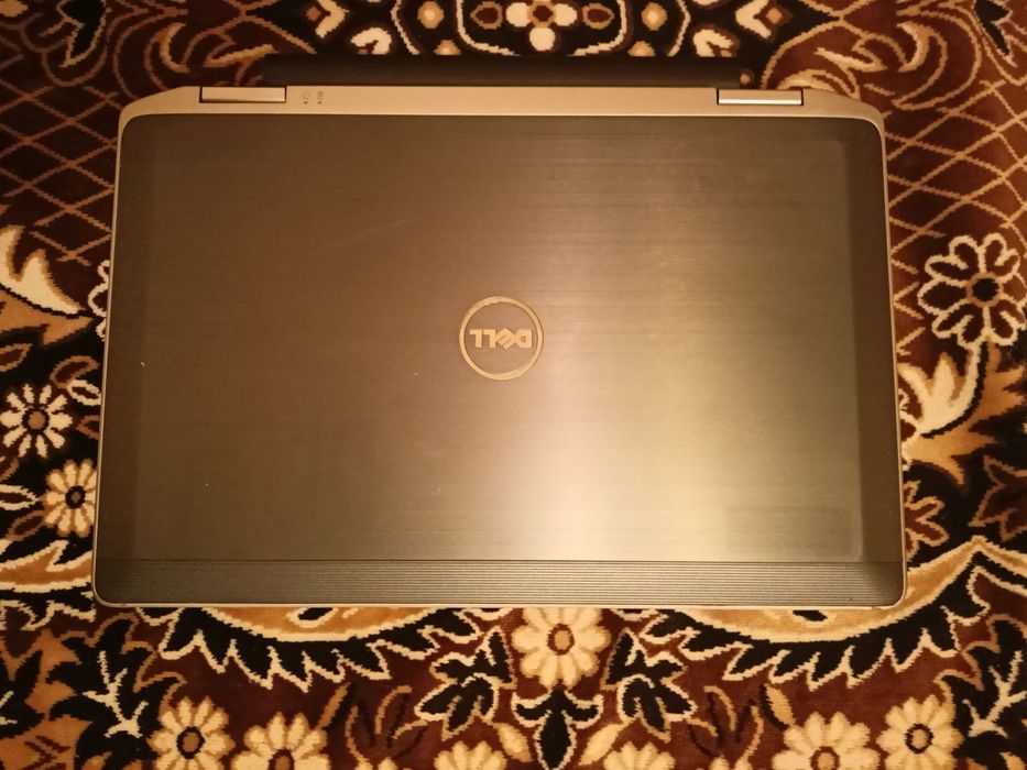 Терміново продаю Ноутбук Dell Latitude. В хорошому стані