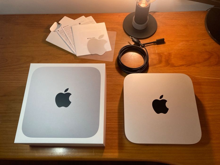 Mac Mini M2 256gb (8GB RAM) - COMO NOVO