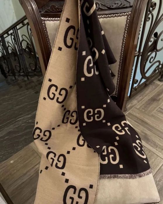 Jedwabna apaszka Gucci