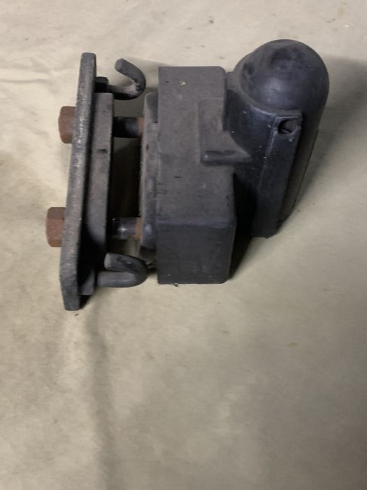 Bola de reboque universal