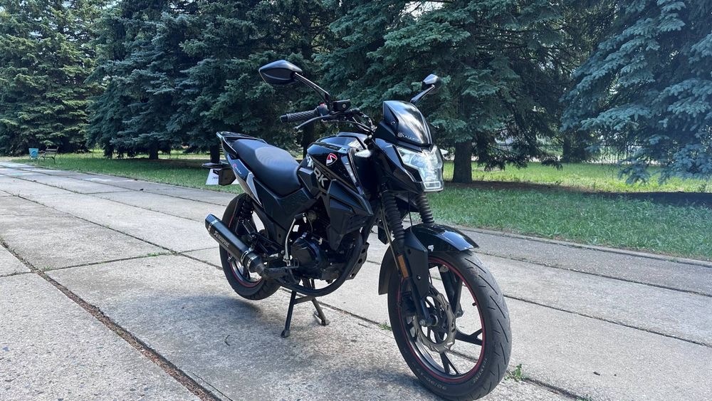 Мотоцыкл Spark 200 r32