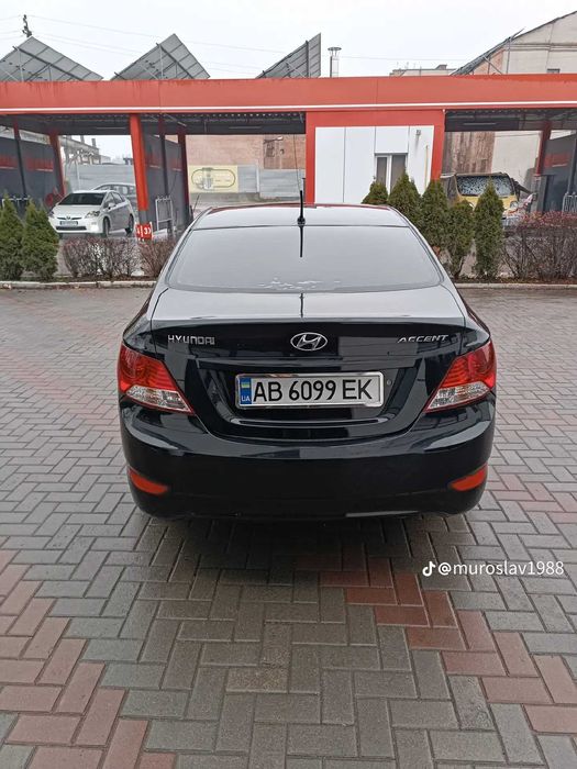 Хюндай акцент 2013рік газ 4