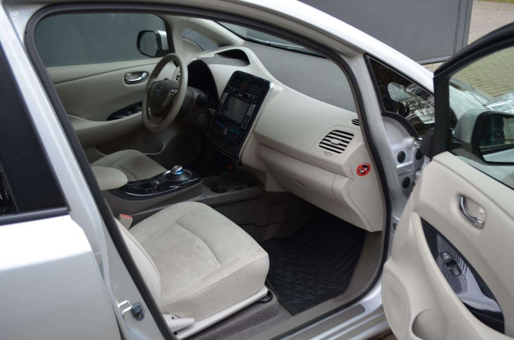 Nissan leaf 2011 24kwt