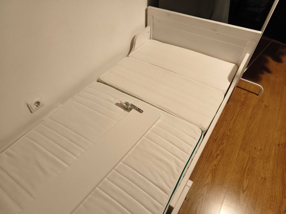 Cama evolutiva com colchão e proteção