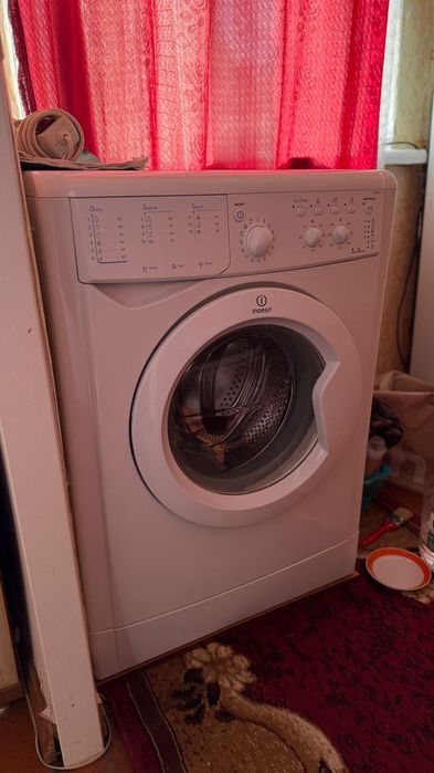 Пральна машина INDESIT IWSC5035