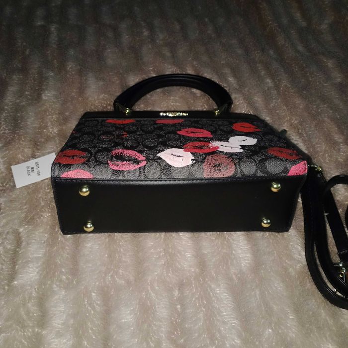 Сумка coach нова