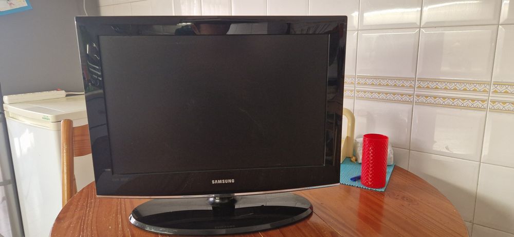 Televisão Samsung 22 polegadas