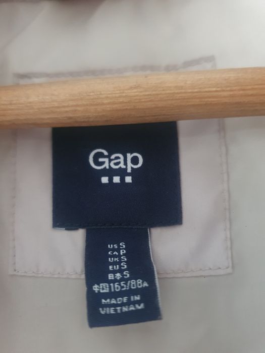 Kurtka pikowana kremowa GAP