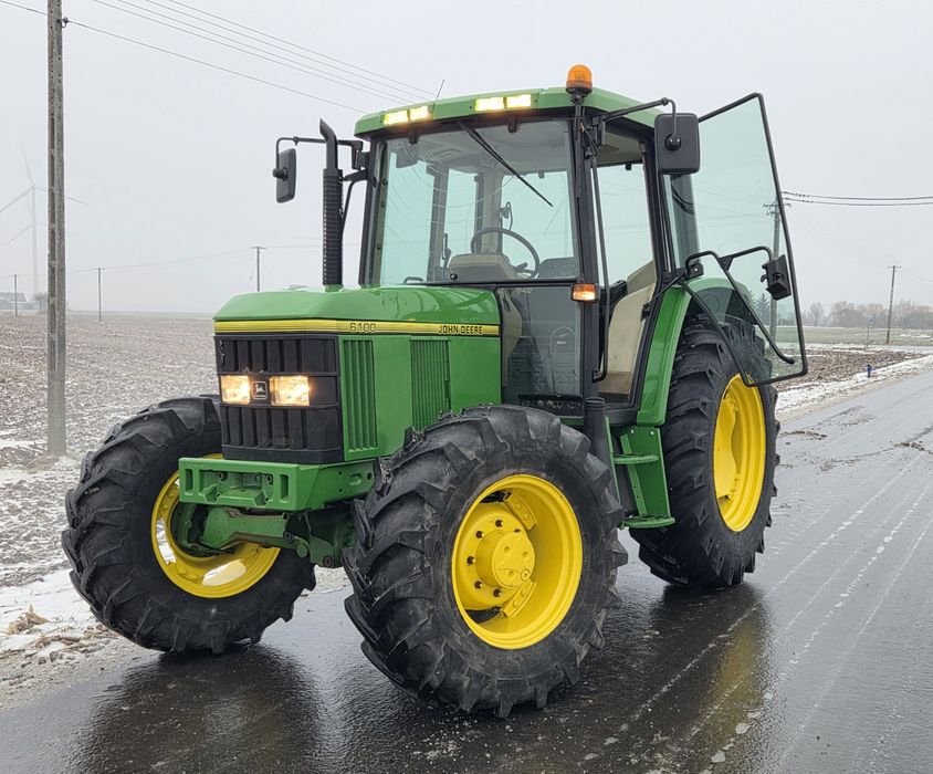 Ciągnik rolniczy john deere 6100 Premium 10  nowe opony