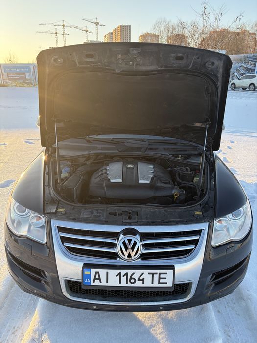 Продам Volkswagen Touareg 3.0d в отличном состоянии!