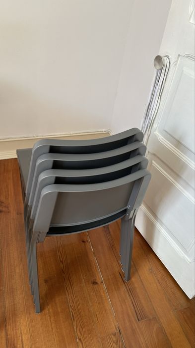 Cadeiras cinzentas IKEA (4)