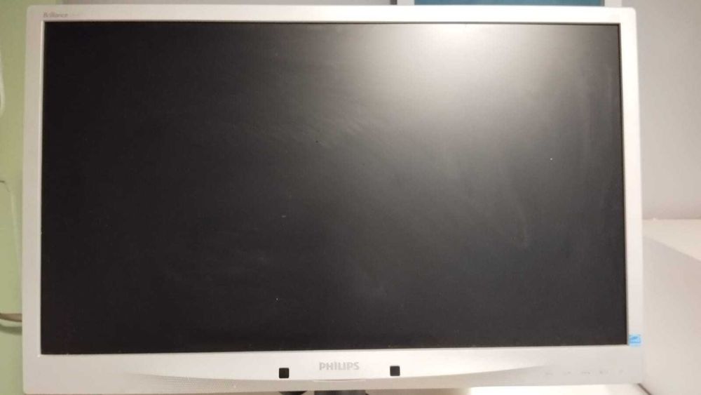 2x Monitores Profissionais Ergonomicos (Philips 24" + HP 23")