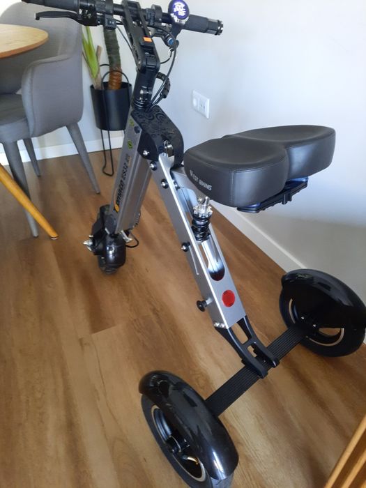 Triciclo electrico "topemate es 32"