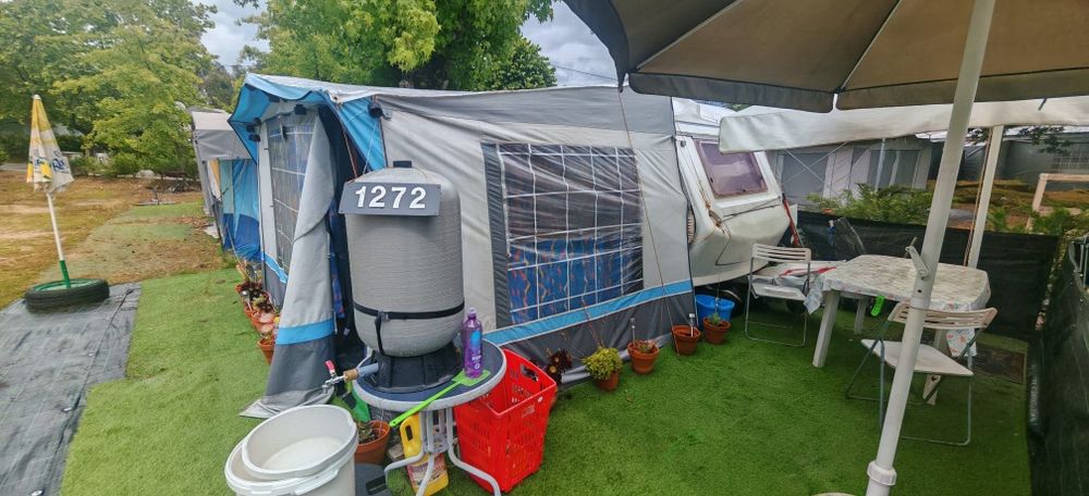 Caravana com avançado pluma 300