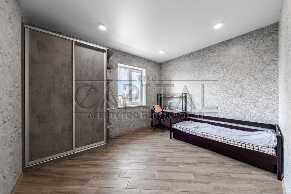 Продажа 2-этажного дома, с. Пуховка, Броварской р-н.