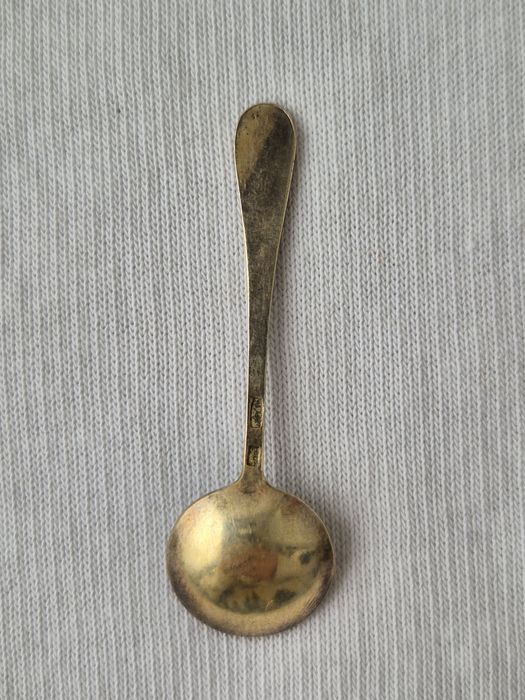 Продам срібну ложку з позолотою