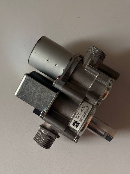vaillant,Saunier Duval zawor gazowy VK8515mr4506