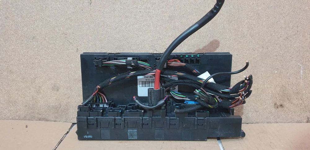 Mercedes W203 2.2 D Moduł Sterownik SAM 0025457801 5DK007974-00