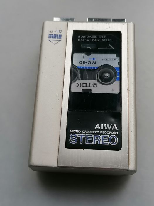 Dyktafon, walkman Aiwa HS-M2 z głośnikami