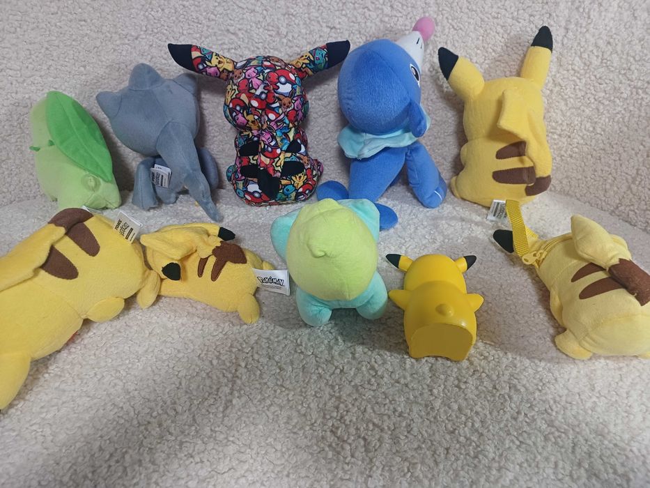 Pokemon Покемон Баннет Чікоріта Попліо Бульбазавр