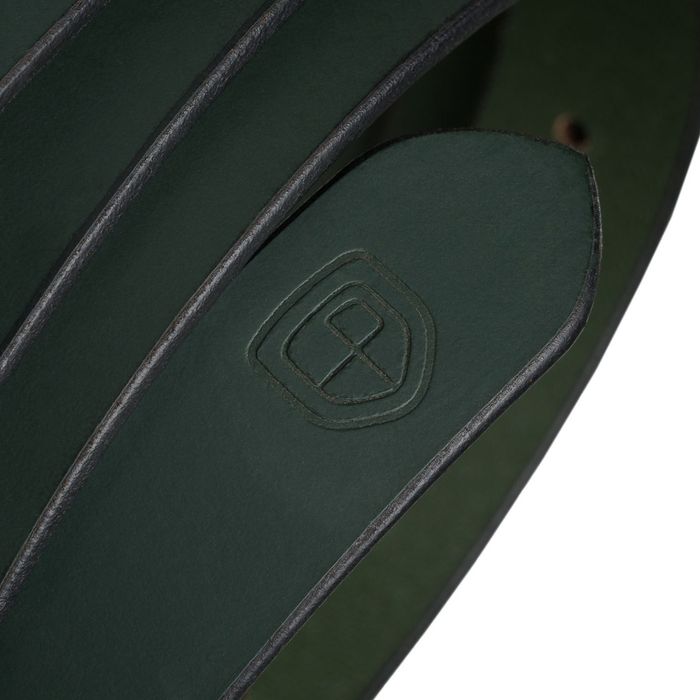 skórzany, zielony pasek damski ze srebrną, klasyczną klamrą