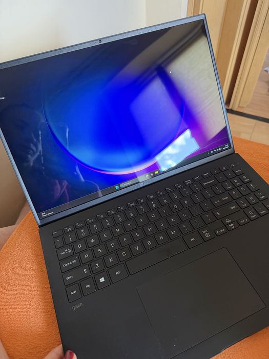 Lg gram 16 inch intel core i7