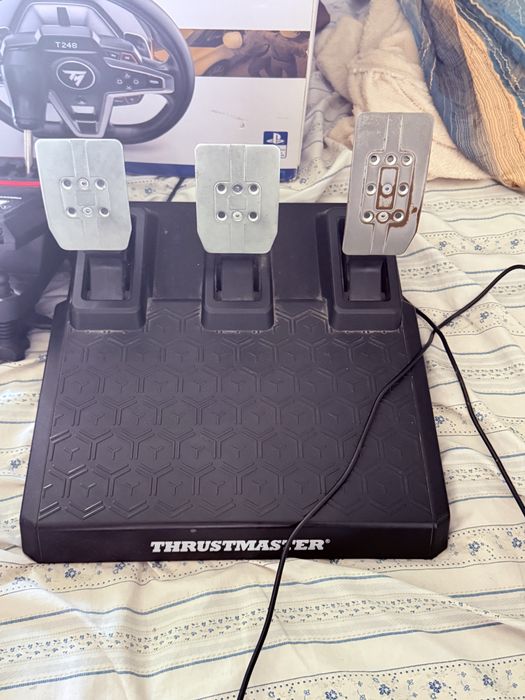 Volante para Ps5/Ps4 THURSTMASTER