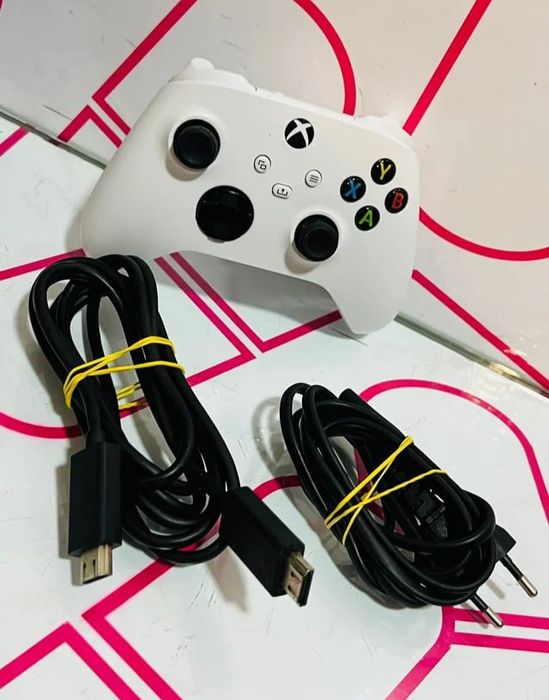 Xbox one X + Xiaomi Wanbo Protector