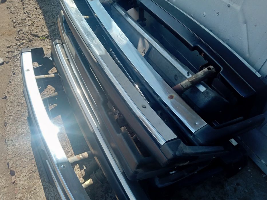 Бампер передний,задний на ВАЗ 2104,2107,2105