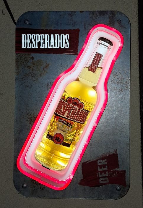 Podświetlany ekspozytor Desperados - unikat
