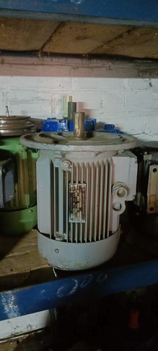 Электродвигатель 0.75 квт 1000 об фланцевый, електромотор фланець