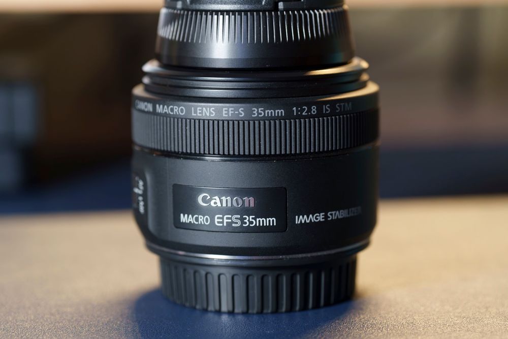 Canon EF-S 35mm f/2.8 Macro IS STM – Como Nova