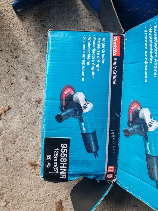 Szlifierka Makita 9558 HNR nowa