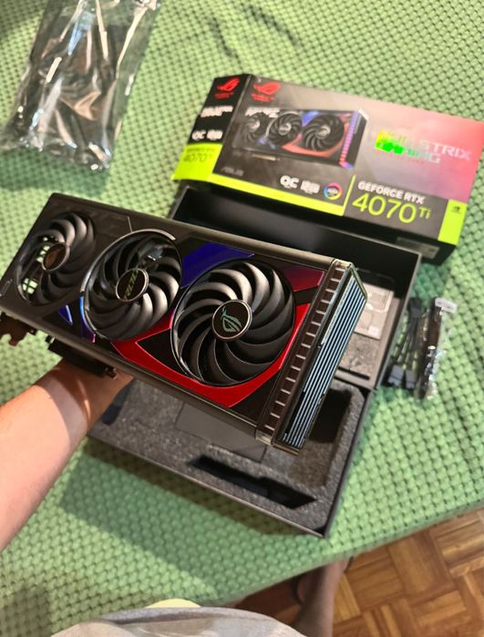 Asus Rog Strix GeForce Rtx 4070 Ti Oc