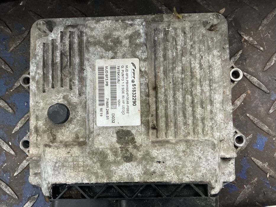 Centralina do motor Fiat Punto 1300 Multijet do ano de 2007.