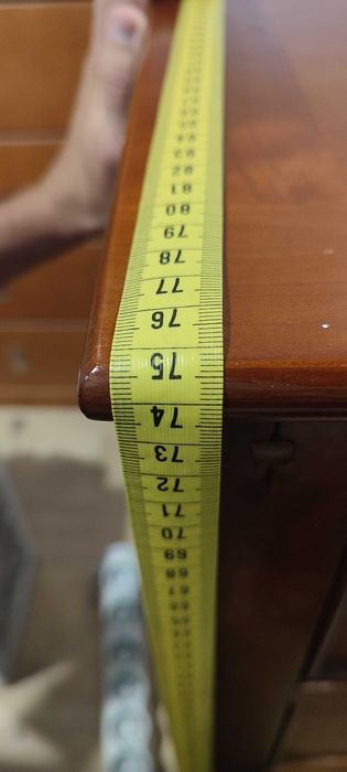 Móvel cor de cerejeira (sala/quarto/hall de entrada)