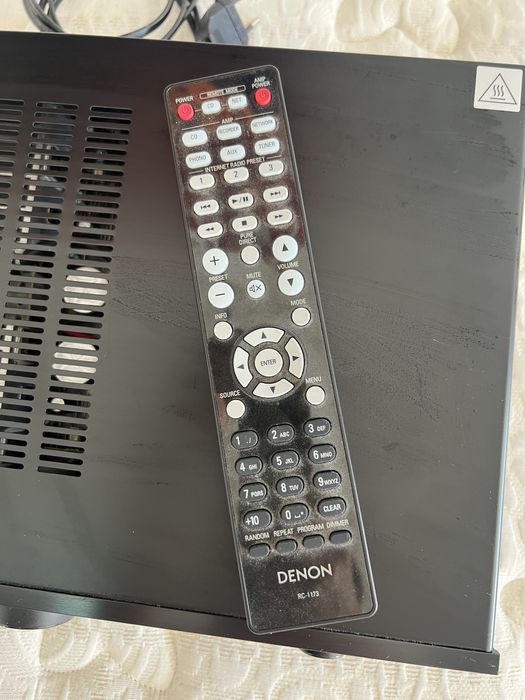 Amplificador Denon PMA-520AE