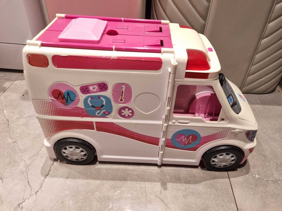 Karetka dla lalki Barbie Mattel