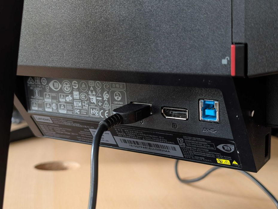 Моноблок Lenovo ThinkCentre M710q Tiny + Tiny-in-One 24 Gen3