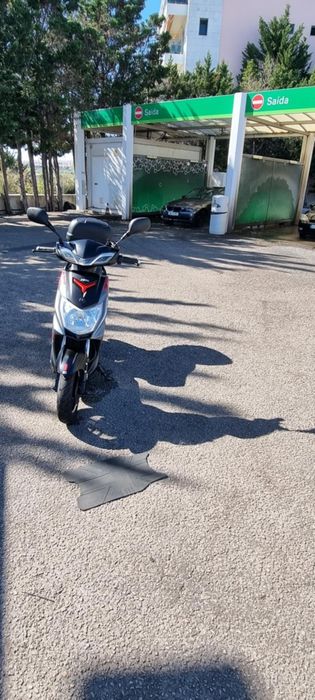 Moto scooter elétrica