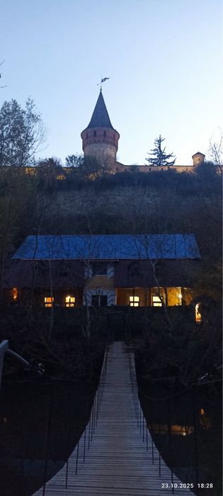 Здам квартиру з окремим входом можливо на короткий термін