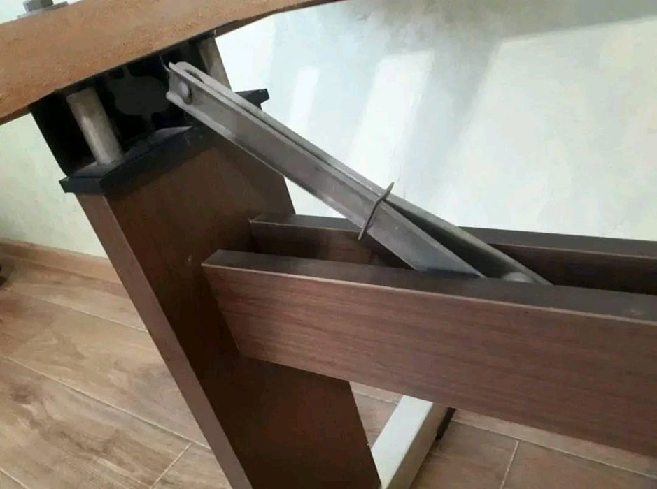 Стол без столешни
