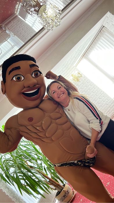 Чоловічий стриптиз.Аніматор стриптизер на привітання