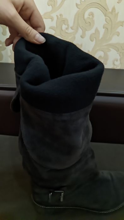 Коричневі жіночі ботфорди Via Vai