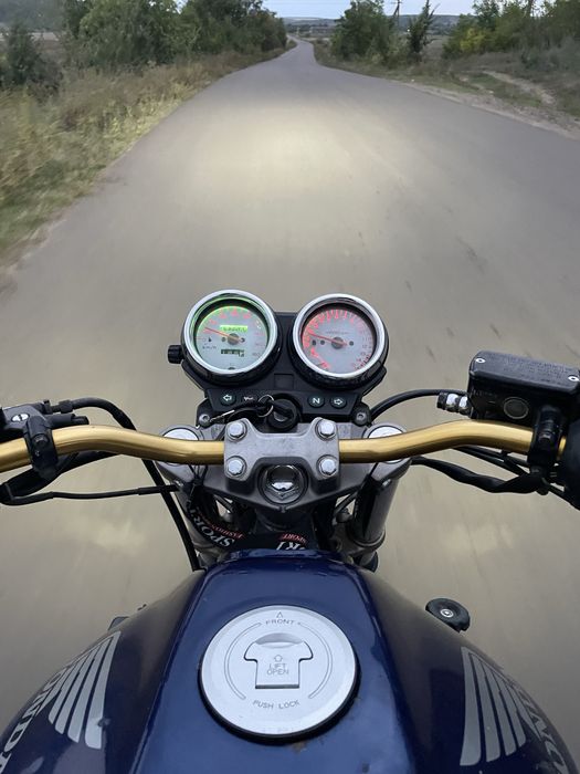 Продам HONDA CB 600