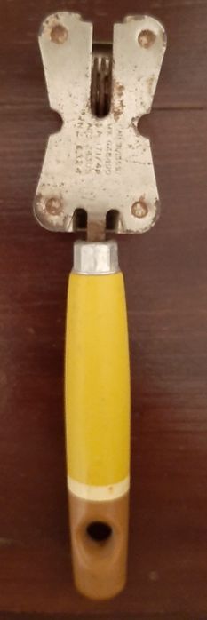 1970s Knife Sharpener64729899727745121