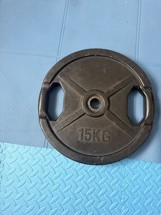 discos musculação de 15kg com pegas.