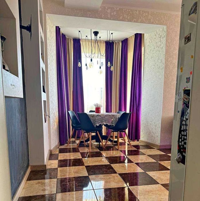 Продам чудовий будинок для вашої родини, з меблями та технікою. (SP)